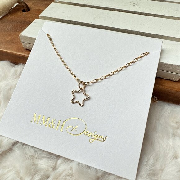 New Cute 14k Yellow Gold Filled Star Necklace - Picture 3 of 4
